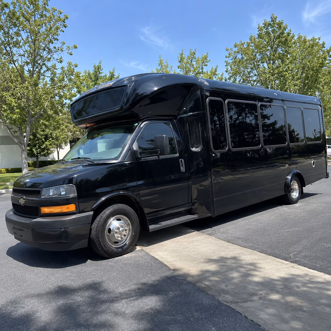 Beaverton Winery Tour & Pub Crawl Transportation
