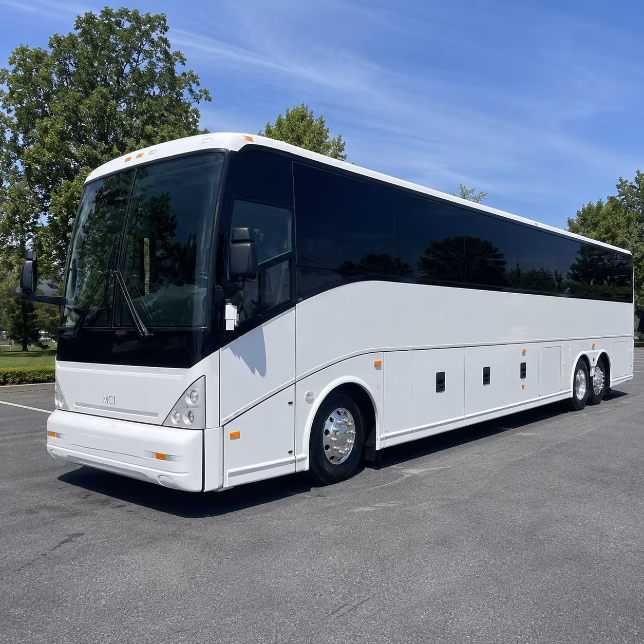 Eugene Airport Shuttle & Transportation party bus exterior