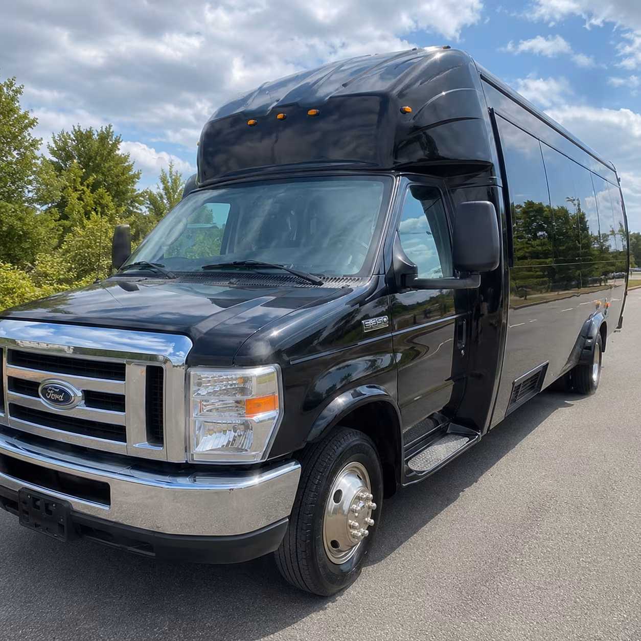 Eugene Prom & Homecoming Transportation group transportation
