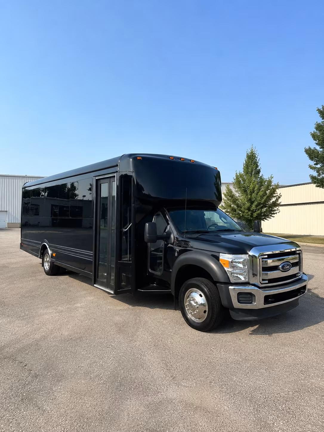 Eugene Winery Tour & Pub Crawl Transportation onboard seating