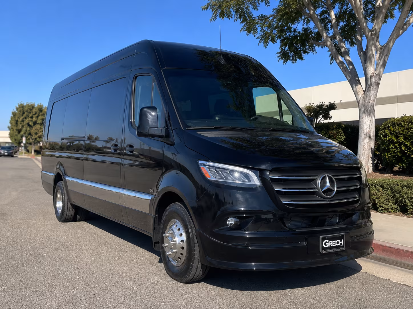 Portland Wedding Transportation & Shuttle Service
