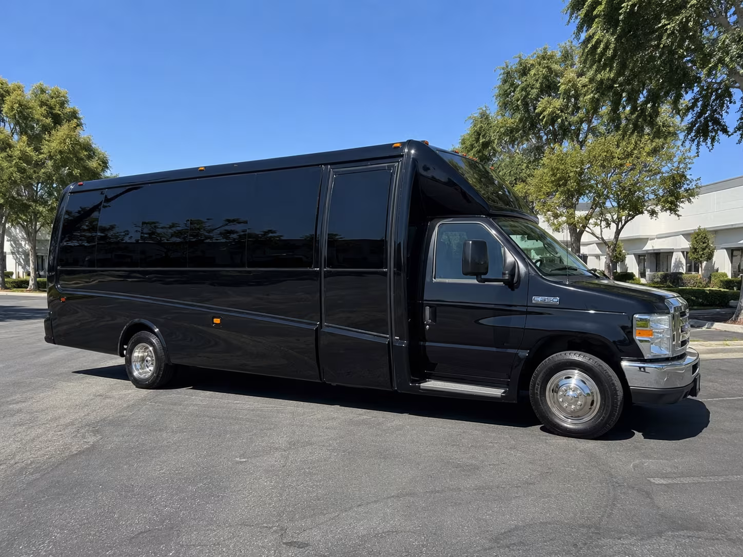 Springfield Homecoming & Prom Party Bus Rentals