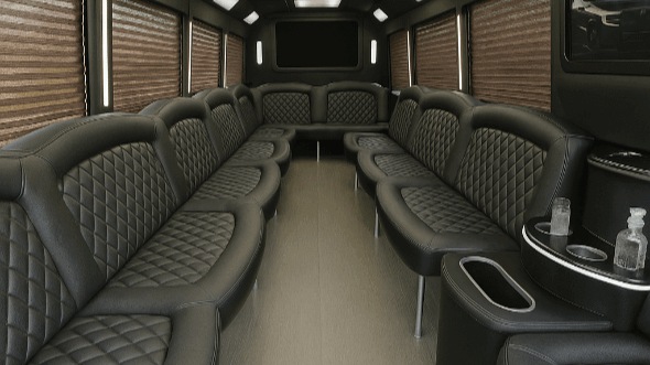 bend 20 passenger party bus